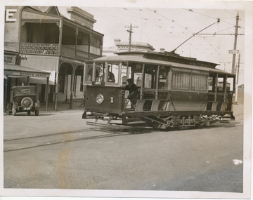 ESCo Bendigo No. 1 arriving at Eaglehawk terminus