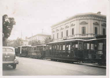 SECV Bendigo - No. 17, 18 and three other former ESCo trams in View St.
