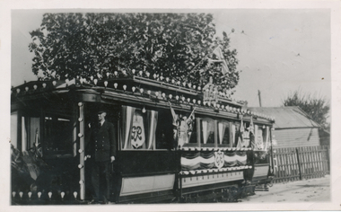 SECV Bendigo 21 decorated for the coronation of George VI