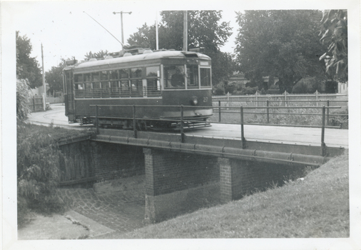 SECV  Bendigo Birney No. 27 crossing the bridge