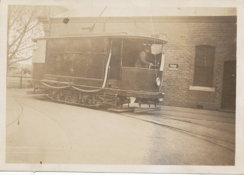 SECV Bendigo original sprinkler or scrubber tram