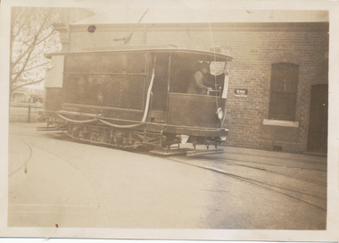SECV Bendigo original sprinkler or scrubber tram