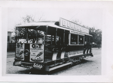 ESCo Bendigo tram 6 with advertisements