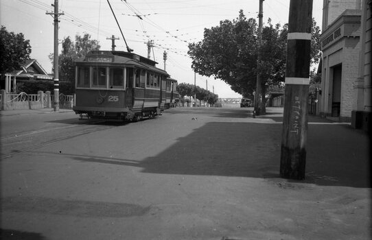 SECV Geelong 25 and 1 at Newtown & Chilwell lines Junction