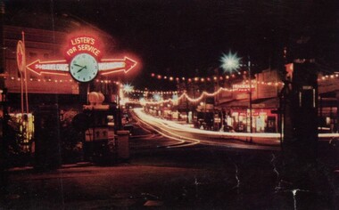 looking west along Bridge St Ballarat with the lighting provided for the Royal Visit 