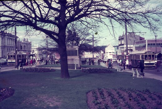 trams at the intersection of Sturt and Lydiard St - City terminus