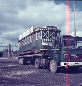 moving tram 31