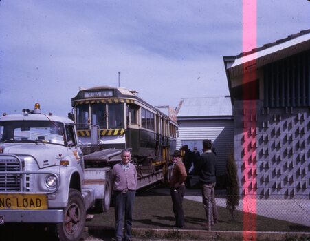 moving tram 42