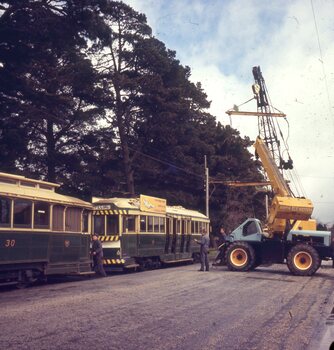 Loading Ballarat 37 for Sydney tram museum.