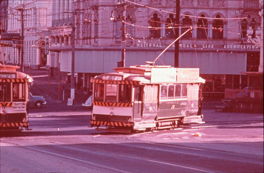 No. 28 turning from Sturt St into Lydiard St North