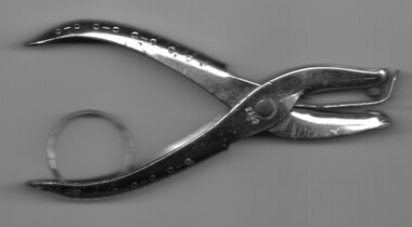 Functional Object - Ticket punch, Maun Industries England, 1970's