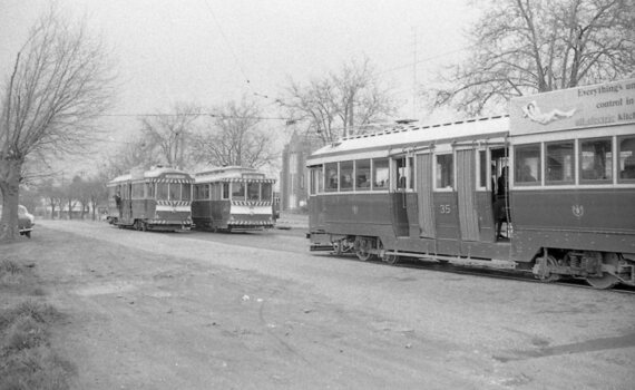 a four way cross at the Urquhart St loop on the Sebastopol line