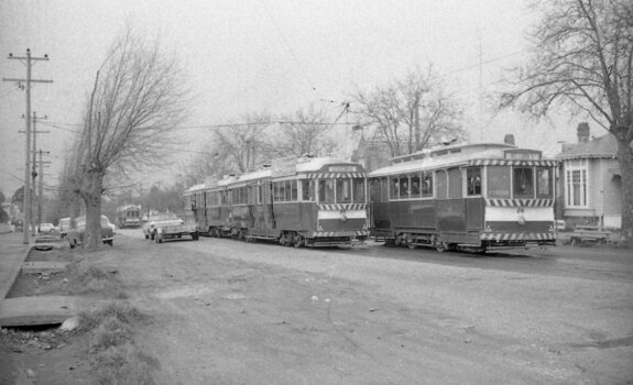 a four way cross at the Urquhart St loop on the Sebastopol line