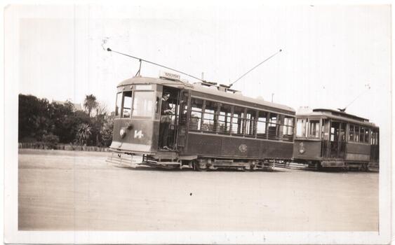 MESCo Geelong 14 & 4 at Railway Station