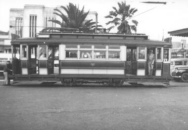 Photograph - Black & White Photograph/s, Leon Marshall-Wood, 29/03/1948 12:00:00 AM