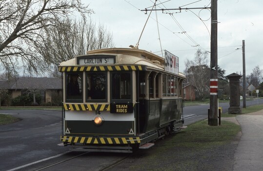 Tram 14 at St Aidans Drive looking east