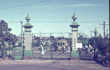 Slide - 35mm slide/s, Robert Thomson, 11/04/1971 12:00:00 AM
