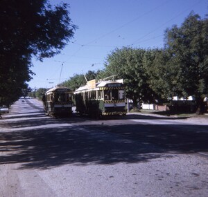 No. 34 and 37 crossing at the Duncan St loop in Drummond St North