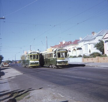  trams 37 and 34 crossing at the Grant St Loop.
