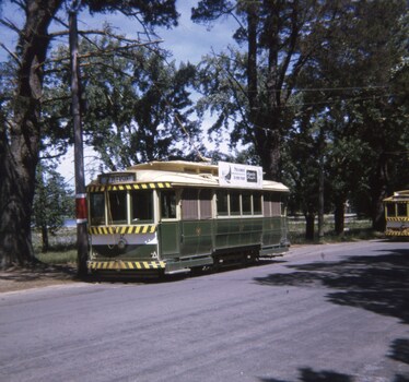 No 17 crossing No. 14? at the Carlton St loop.