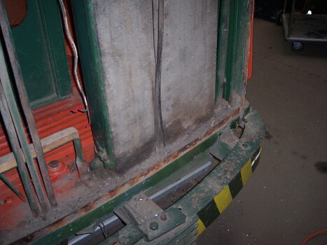 Repairs to No. 40 - front dash panel