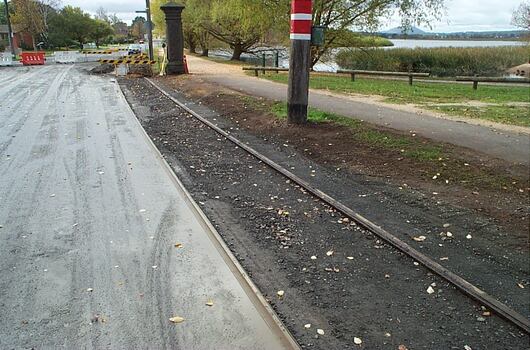 Wendouree Parade roadworks - April and May 2003.