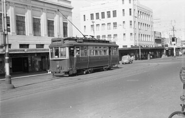 SECV Geelong 18 at the intersection of Ryrie and Moorabool St