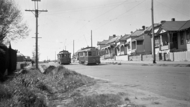 Ballarat No. 20 (Mt Pleasant) and No. 26 (Gardens) crossing at the Grant St loop