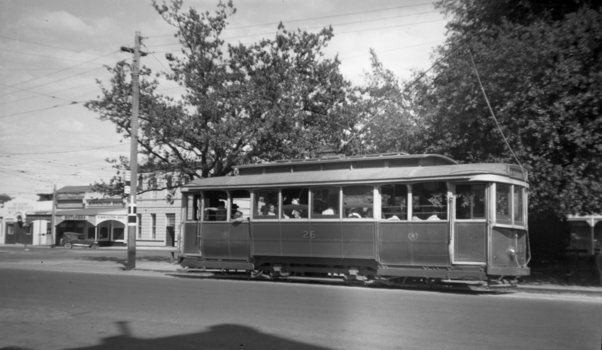 Ballarat No. 26 east bound in Sturt St at Drummond St - negative scan
