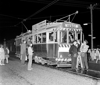 No. 40 prior to departure from Lydiard St North - Greg Triplett