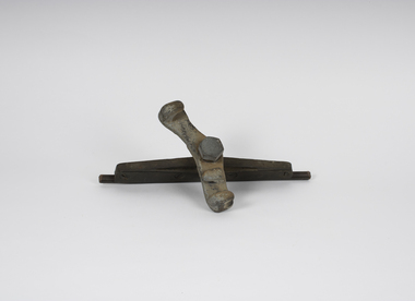 Trolley Wire 'Ear' and 'Hanger' - photo 1