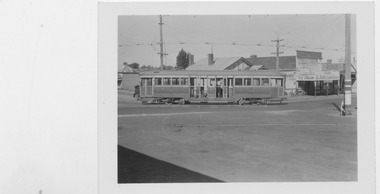 Ballarat tram no.35 at cnr of Barkley & Main Sts
