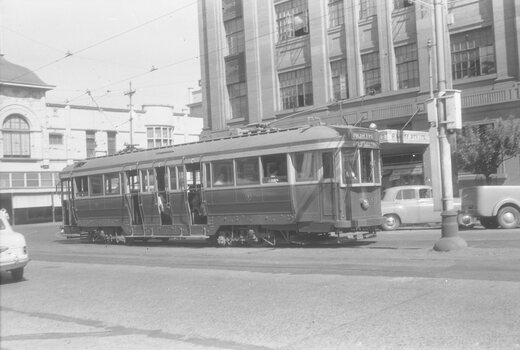 Tram 40 - Moorabool & Malop Streets