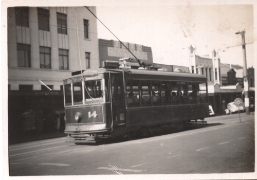 Geelong tram 14 Ryrie Street.