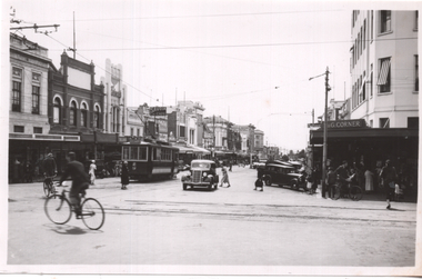 Geelong tram No. 2 at T&G Corner Geelong