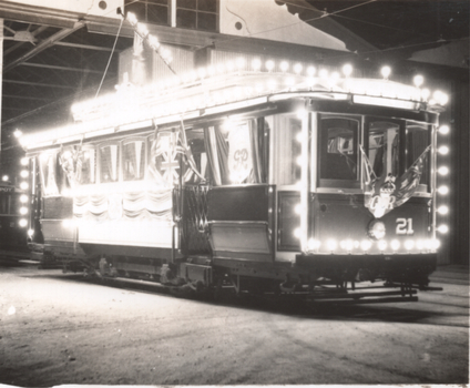 Bendigo tram 21 decorated for the 1937 Coronation