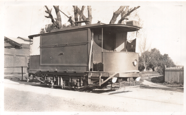 ESCo Bendigo Sprinkler or scrubber tram