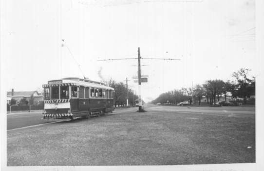 Pleasant St - at Sturt St West