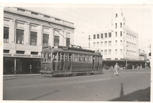 Tram 23 in Ryrie St Geelong