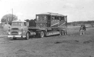 Ballarat Scrubber arrives at Bylands