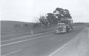 Ballarat tram 17 on a low loader