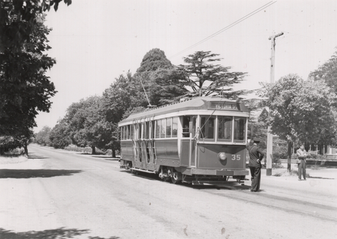 Tram 35 Victoria St