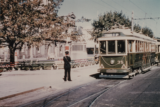 Tram 35 Sturt St West