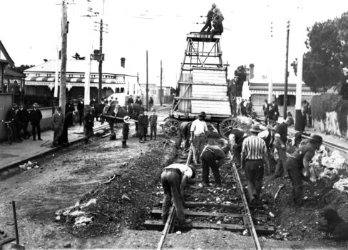 Relaying Geelong Tramway tram tracks at the eastern end of Aphrasia St., Newtown.