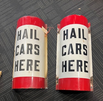 Sign - "Hail Cars Here" - external