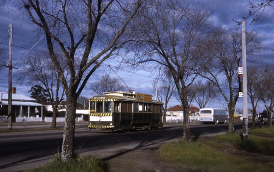 Tram 30 Victoria St