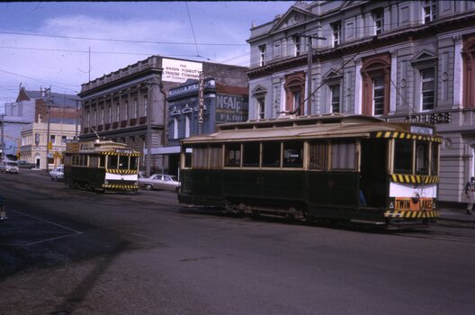 Trams 27 and 33 Lydiard St North