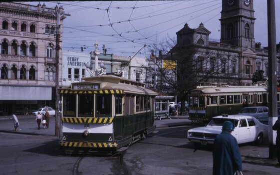 Trams 26 and 42 turning from Sturt into Lydiard St North