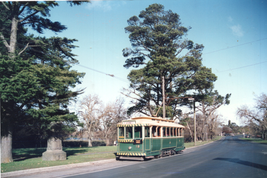 Tram 18 at Carlton St.