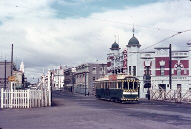  SECV Ballarat tram 36 at the Railway Station.